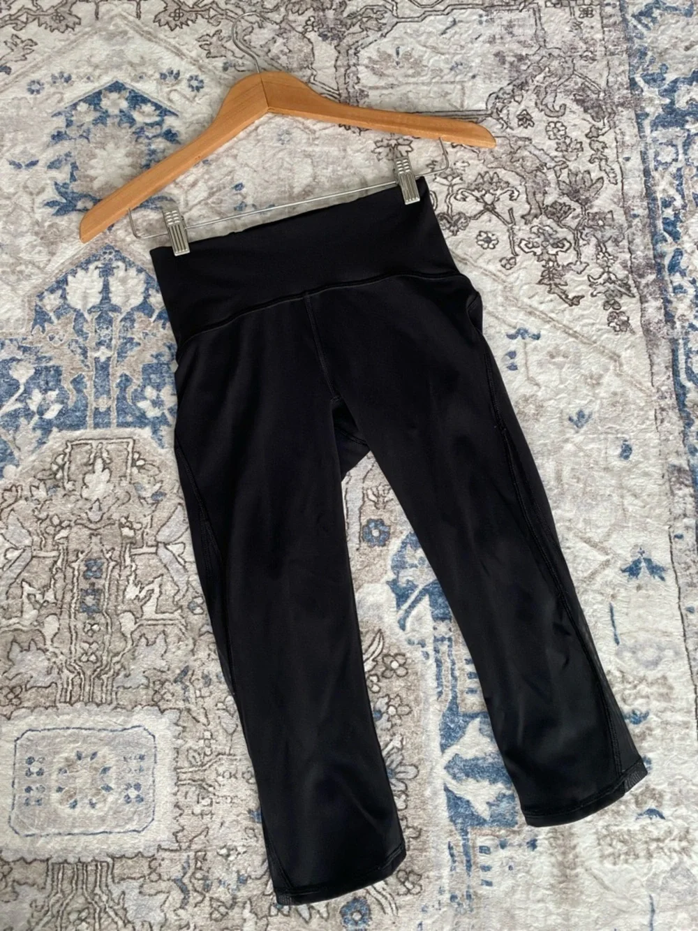 Lululemon Athletica High Waist Mesh Capri Leggings